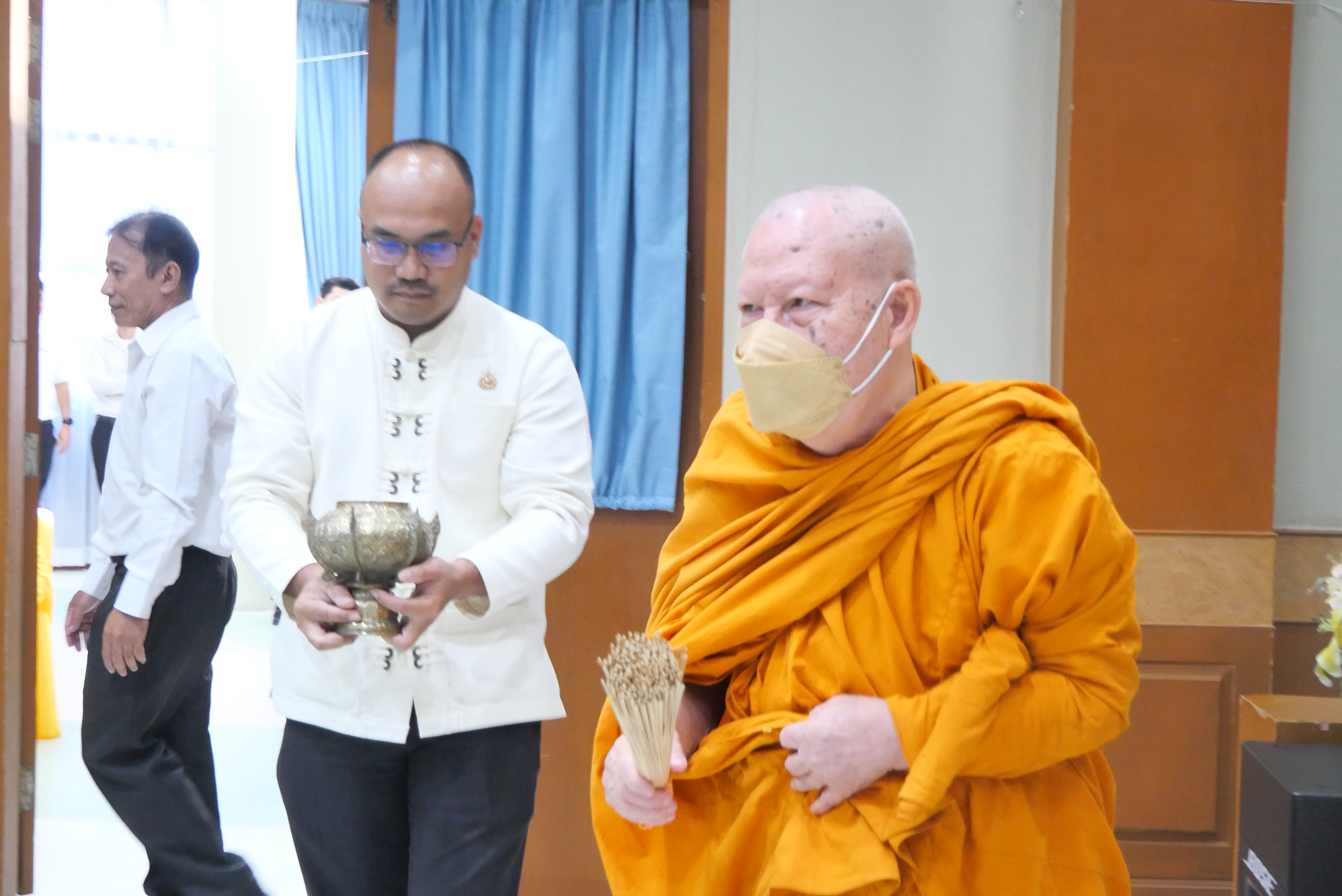 title - ส.ป.ก. จัดพิธีทำบุญถวายภัตตาหารเช้าแด่พระสงฆ์ เนื่องในโอกาสต้อนรับปีใหม่ พ.ศ. 2569